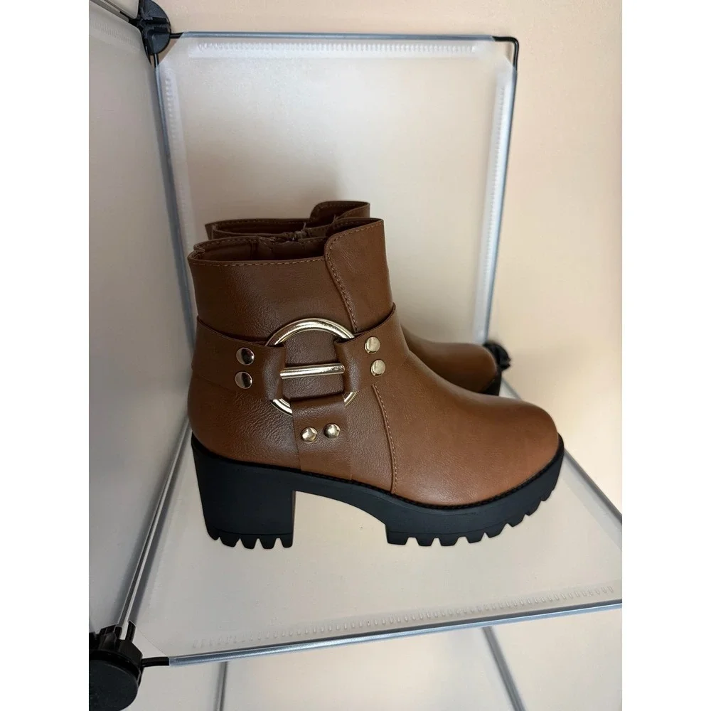 Forever Link Women's Brown Chunky Heel Combat Ankle Boots Size 8.5